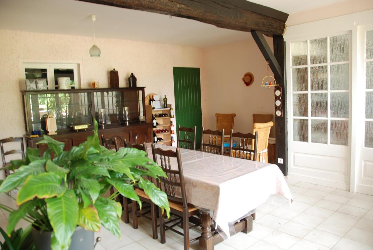 Bed and Breakfast Domaine Sainte Barthe à Aignan Extérieur photo